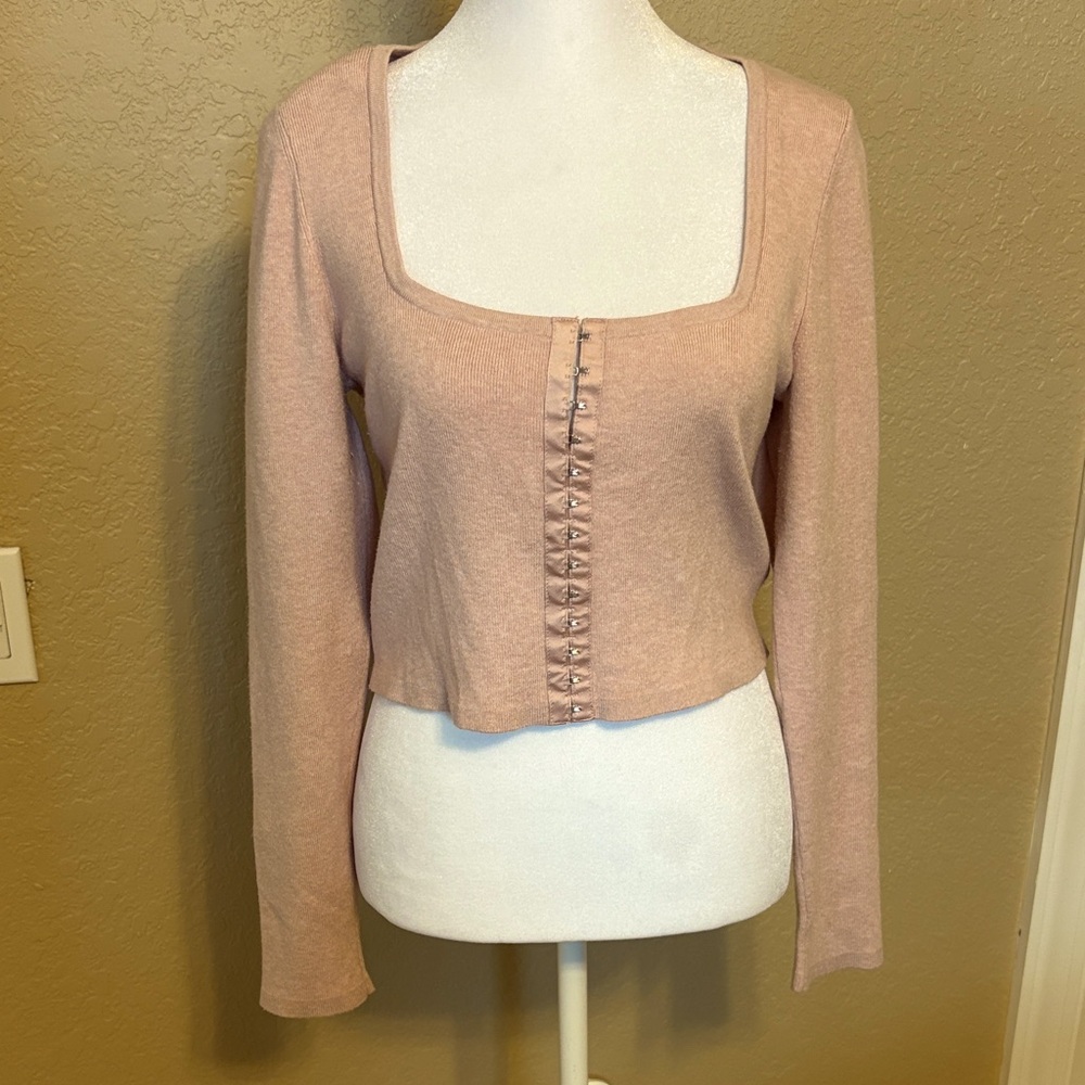 Women's Victoria’s Secret Cropped Knit  Pink Long Sleeve Top, Size Large